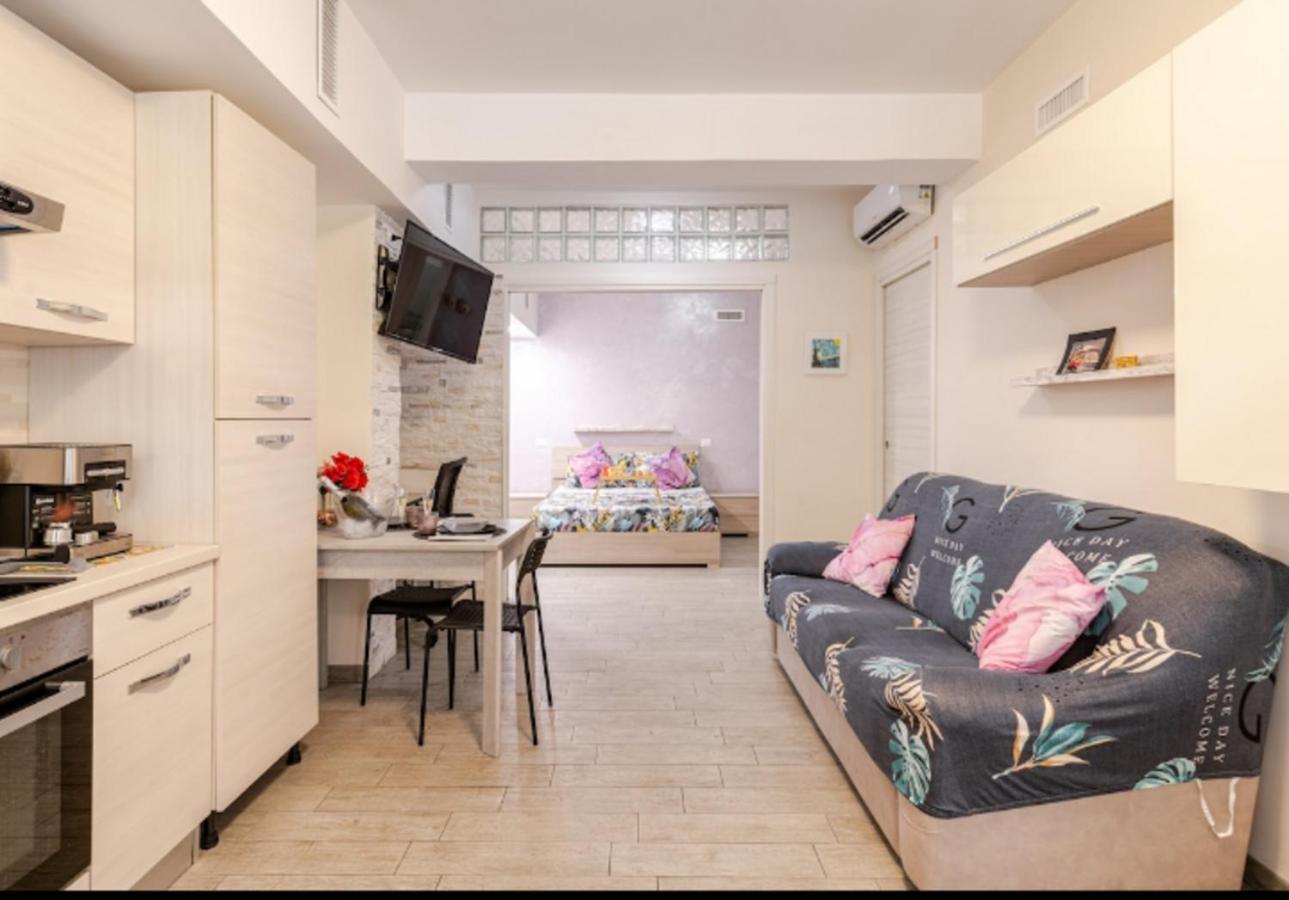 Secret Casa Bovari Metro B1 Conca D'Oro Rzym Zewnętrze zdjęcie